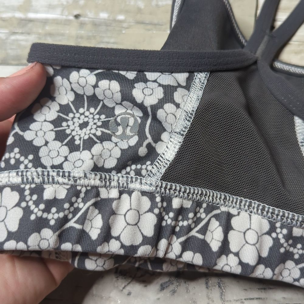 Lululemon Flow Y Bra IVTwiggy Printed Nimbus / Soot Light - Picture 4 of 5